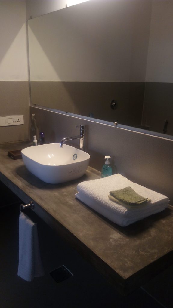 Picture showing a bathroom