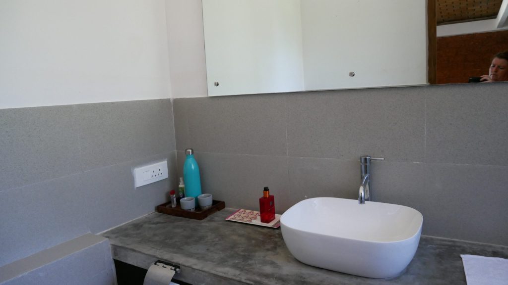 Deluxe room - bathroom